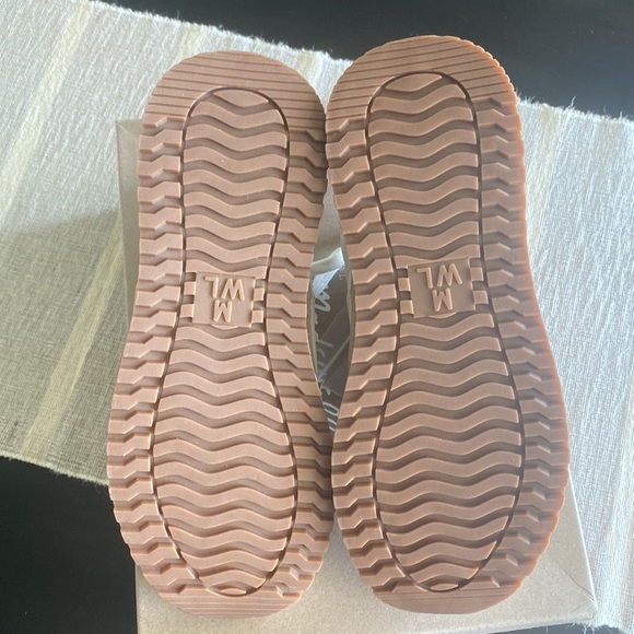 Madewell Kickoff Trainer - Picture 5 of 5